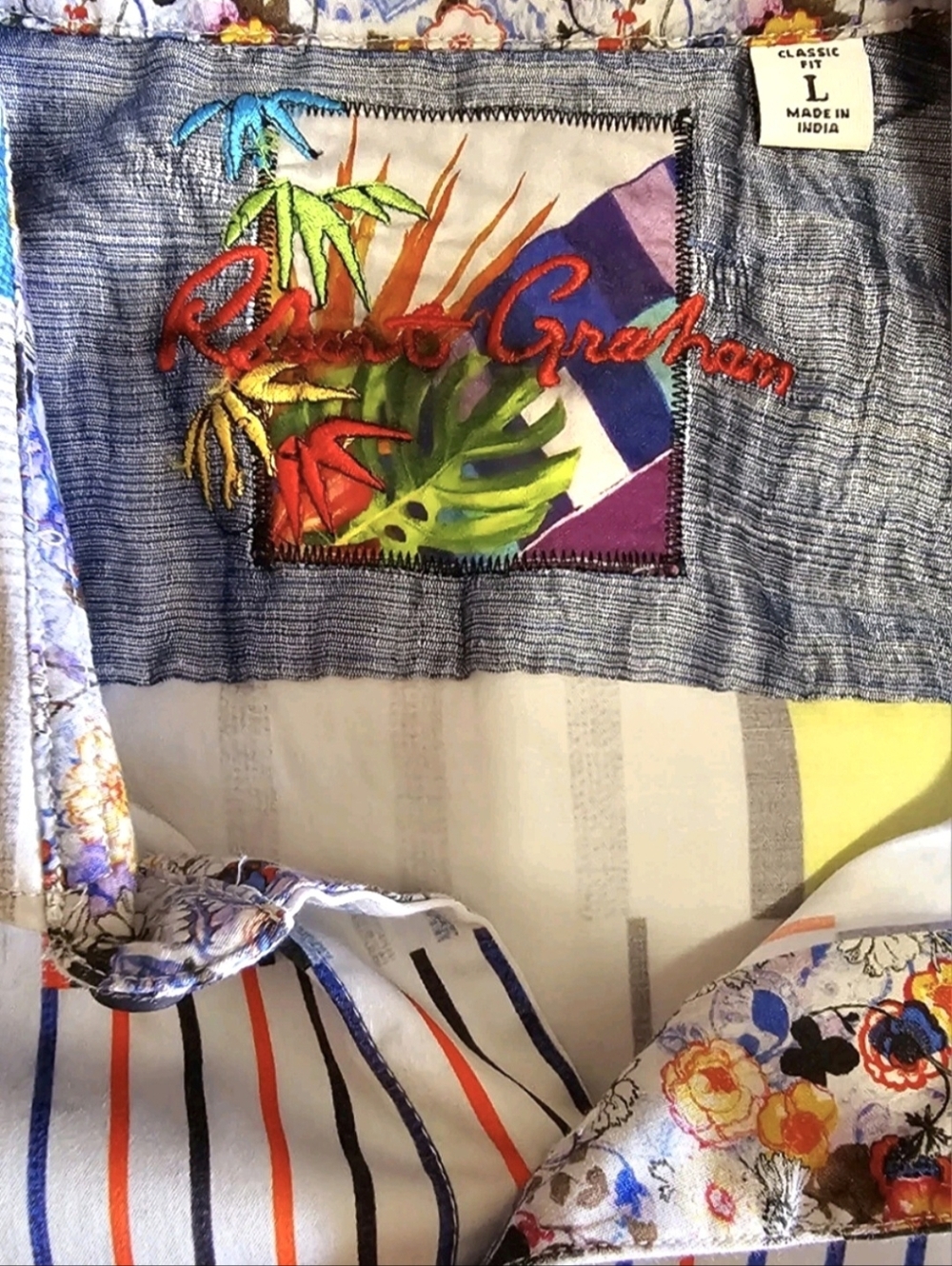Robert Graham White Multi-Stripe Short Sleeve Button-Down Shirt - Picture 7 of 8